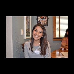 Meet your Posher, Zayda